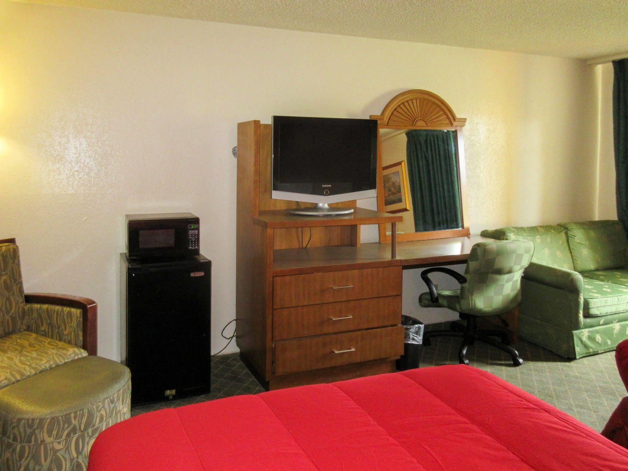 Rodeway Inn & Suites Denver Dış mekan fotoğraf